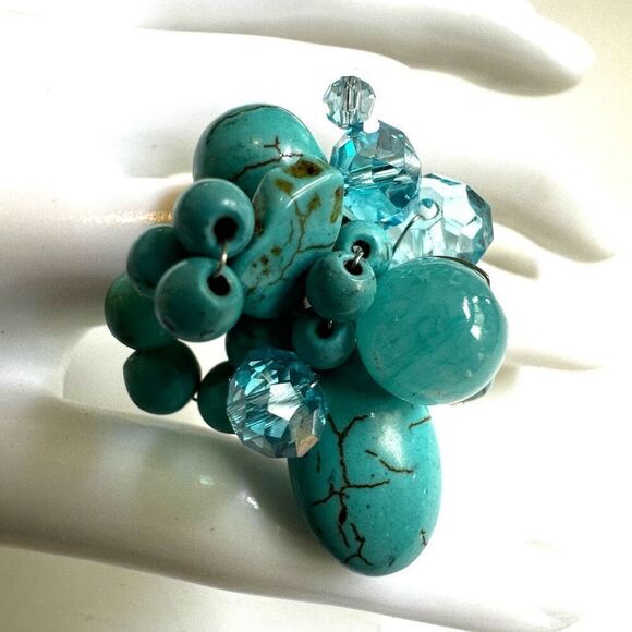 Howlite and Crystal cluster ring - Picture 4 of 8